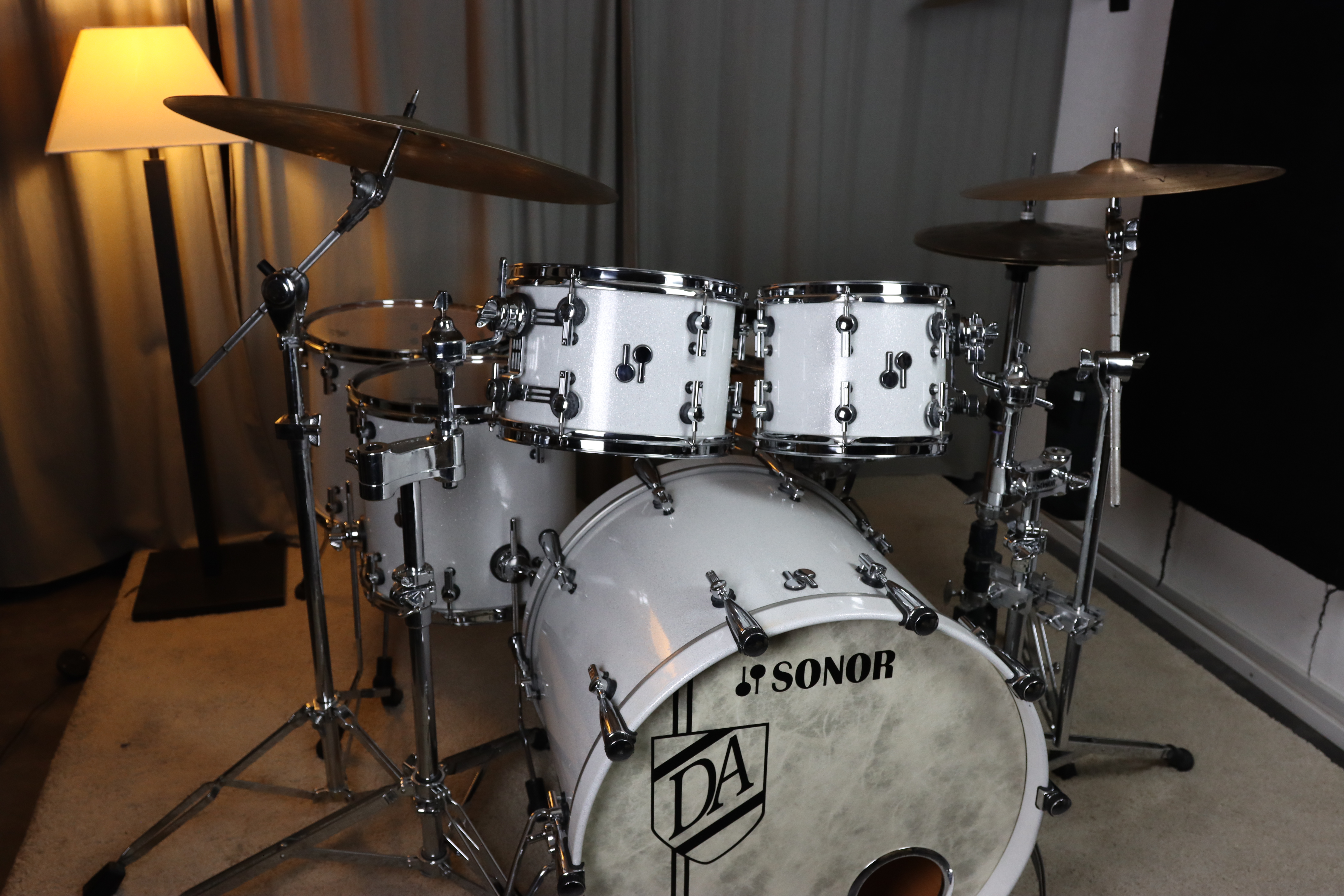 Sonor Drumset in Weiß